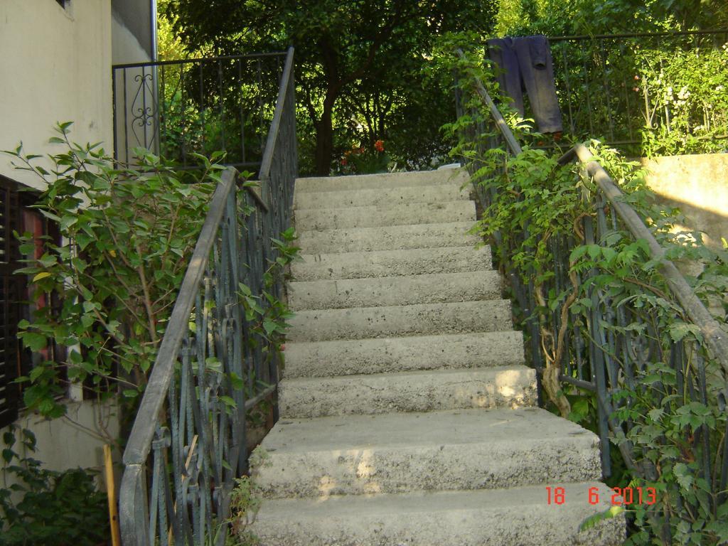 Apartments Dobrisa Kotor Exterior foto